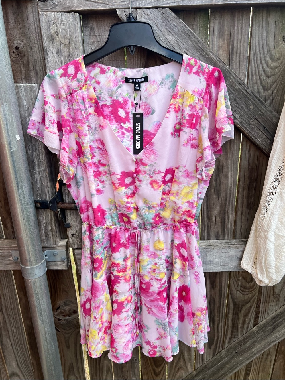 👗Steve Madden Pink Floral V-Neck Short Sleeve Dress